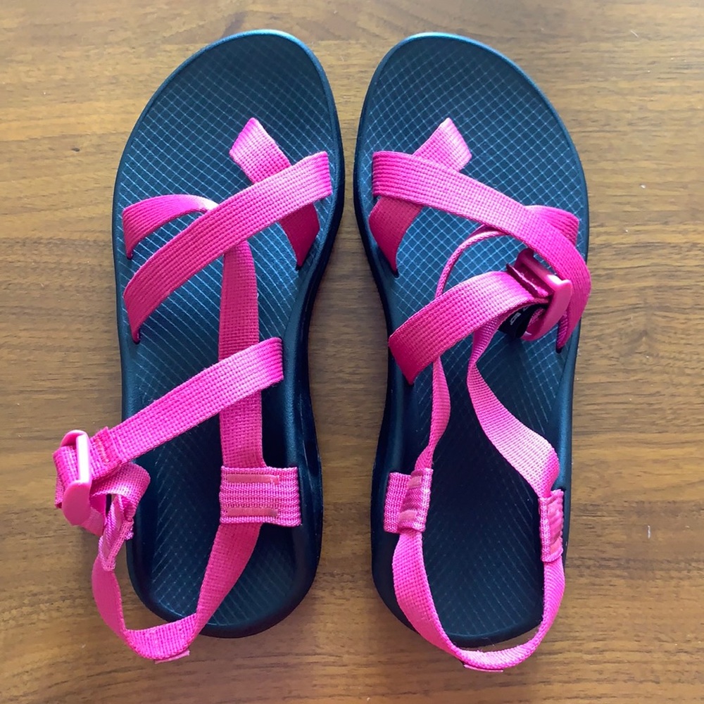 BRAND NEW CHACOS